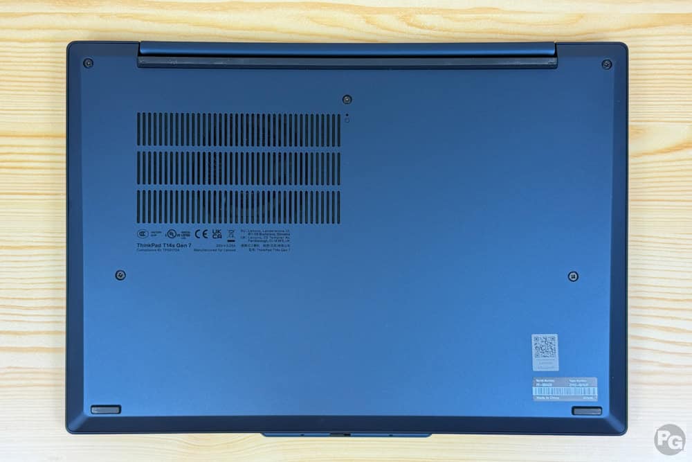 ThinkPad T14s Gen 7 14 Intel 底面カバー