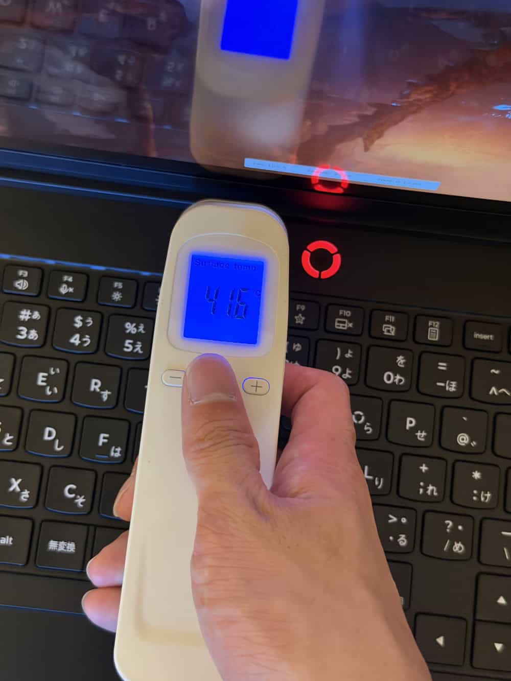 Lenovo Legion 5i Gen 11 (15.3型 Intel)　パフォーマンスモードでFire Strike実行時のPC表面温度41.6度
