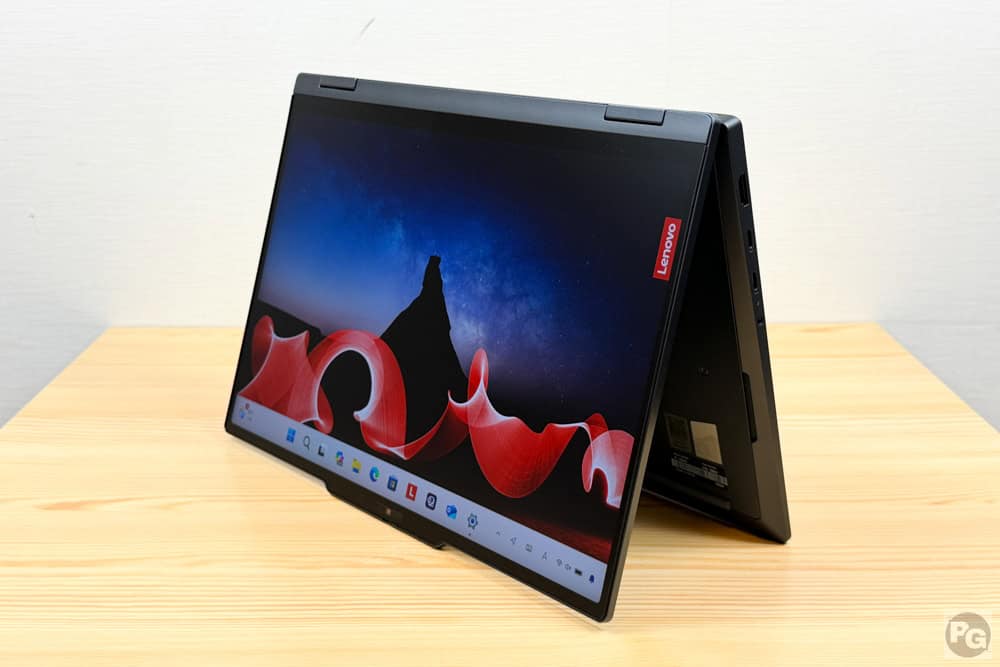 ThinkPad X1 2-in-1 Gen 11 Aura Edition (14型 Intel)　テントモード