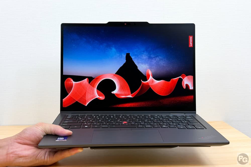 ThinkPad X1 2-in-1 Gen 11 Aura Edition (14型 Intel)　片手で持てる軽量PC