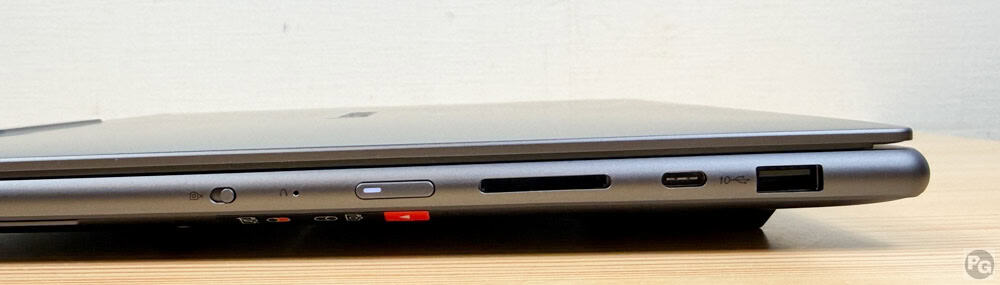 Lenovo Yoga Pro 7 Gen 11 (15.3型 AMD)　インターフェイス